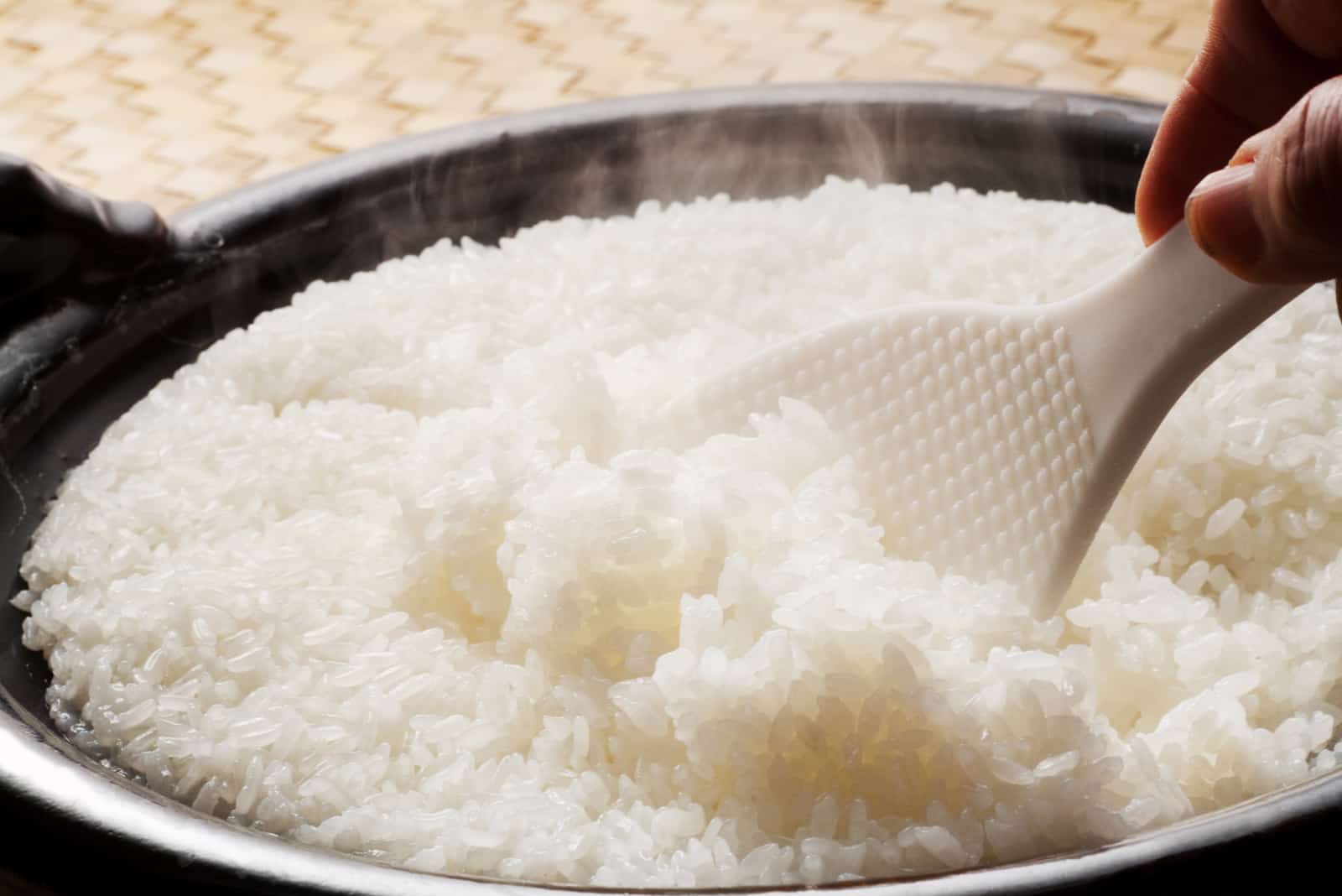 arroz blanco caliente