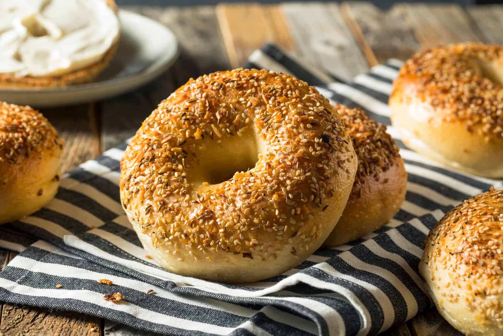 bagels redondos listos para comer